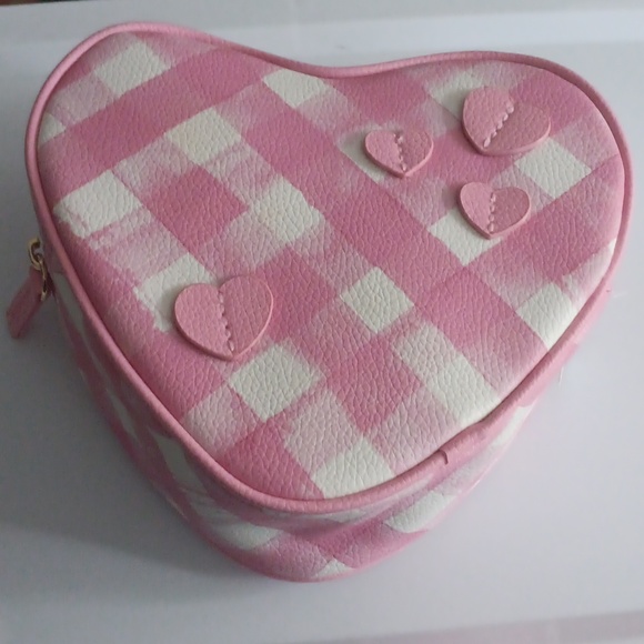 NWT Bath & Body Works Pink Gingham Heart Cosmetic Bag Zip Pouch 6.5” - Picture 2 of 6